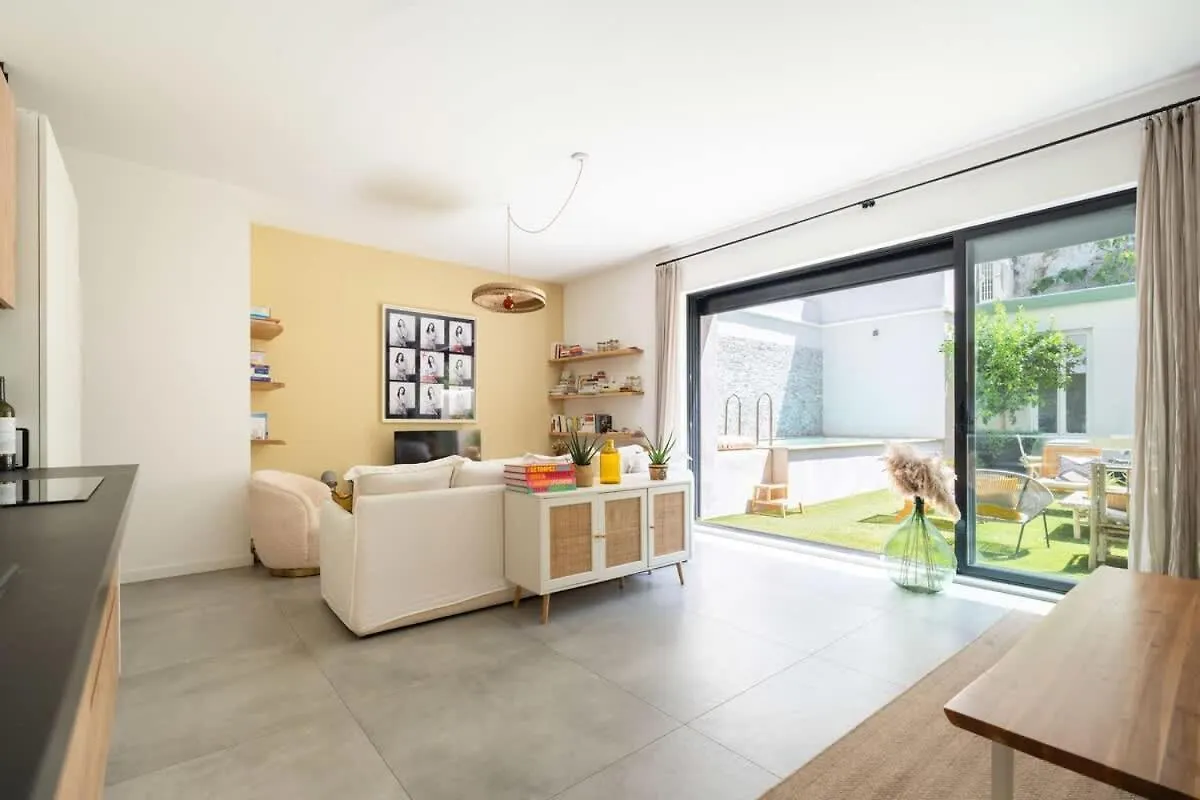 Charming City Villa In The Heart Of Marsylia