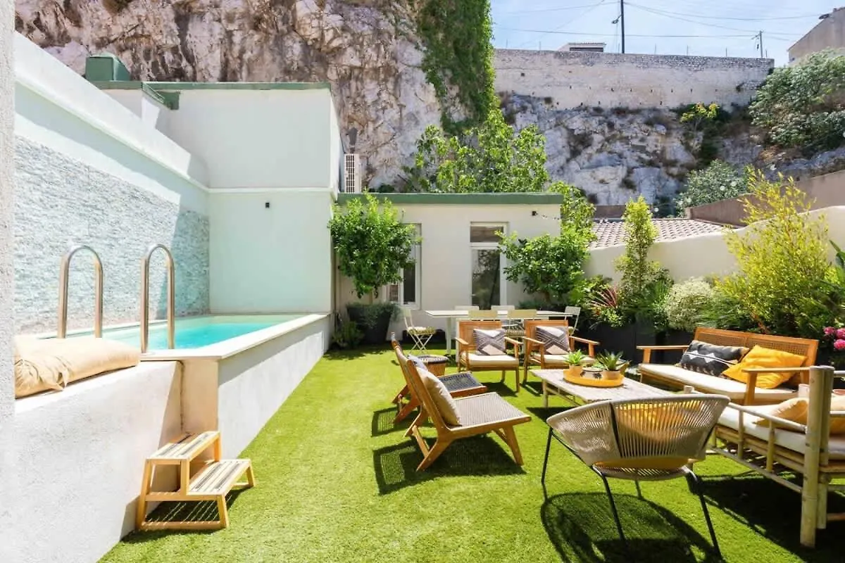 Charming City Villa In The Heart Of Marsylia
