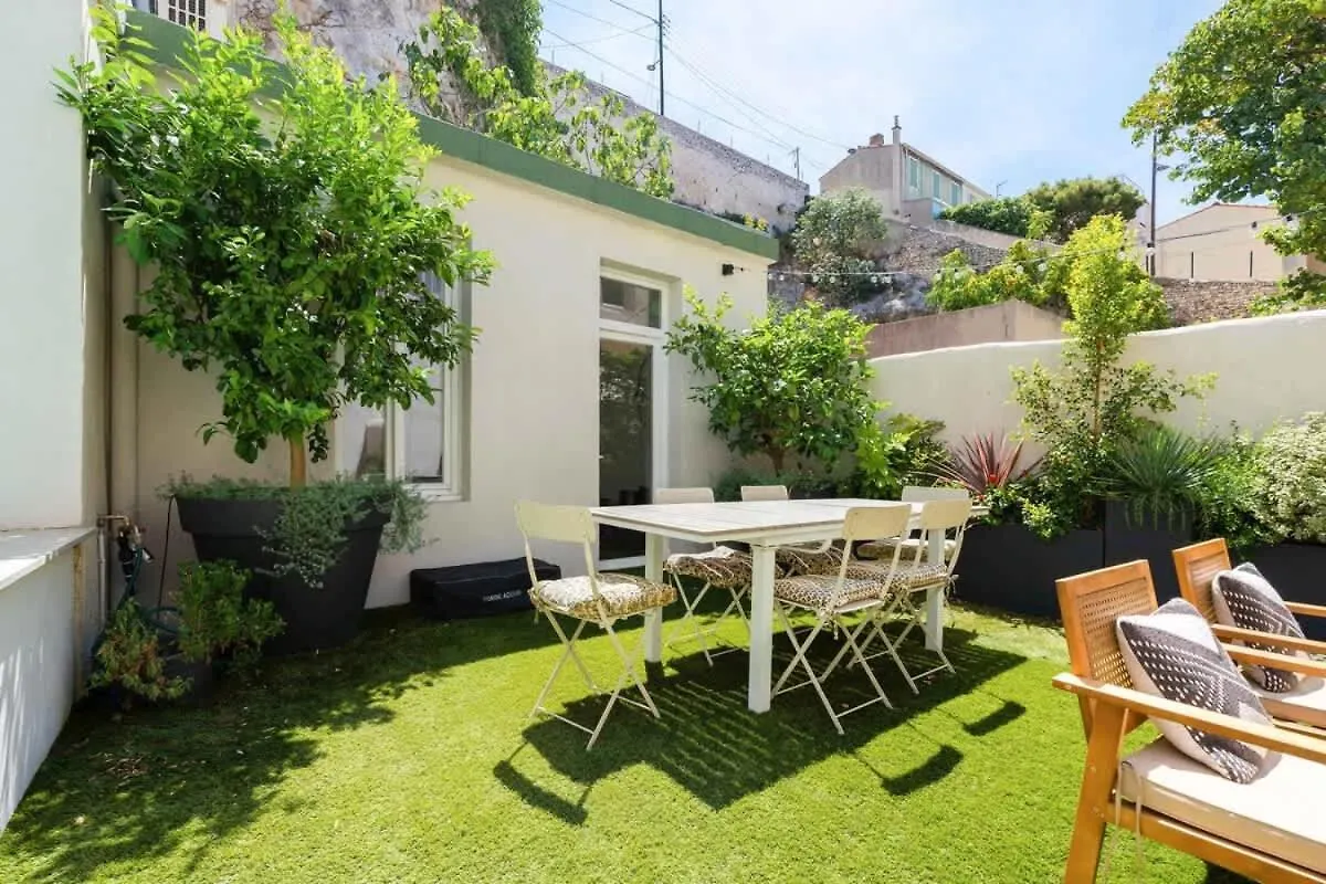 Charming City Villa In The Heart Of Marsylia